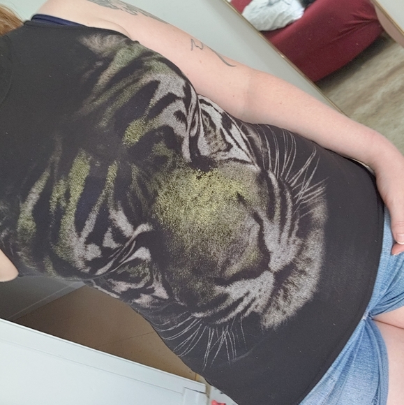 AVAILABLE ONLY IN THE M BUNDLE/Black sexy Tiger top, Small - Picture 4 of 9